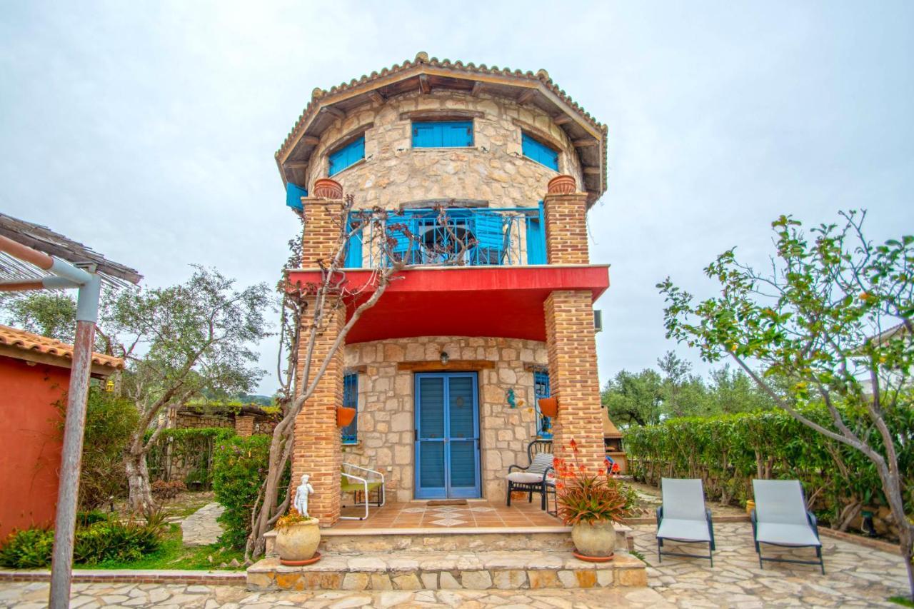 Valory'S Houses - The Tower วาซิลิคอส ภายนอก รูปภาพ